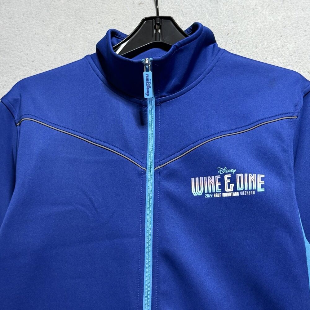 Disney Parks Wine & Dine 2022 Half Marathon Weekend RunDisney Jacket Medium - Picture 4 of 14